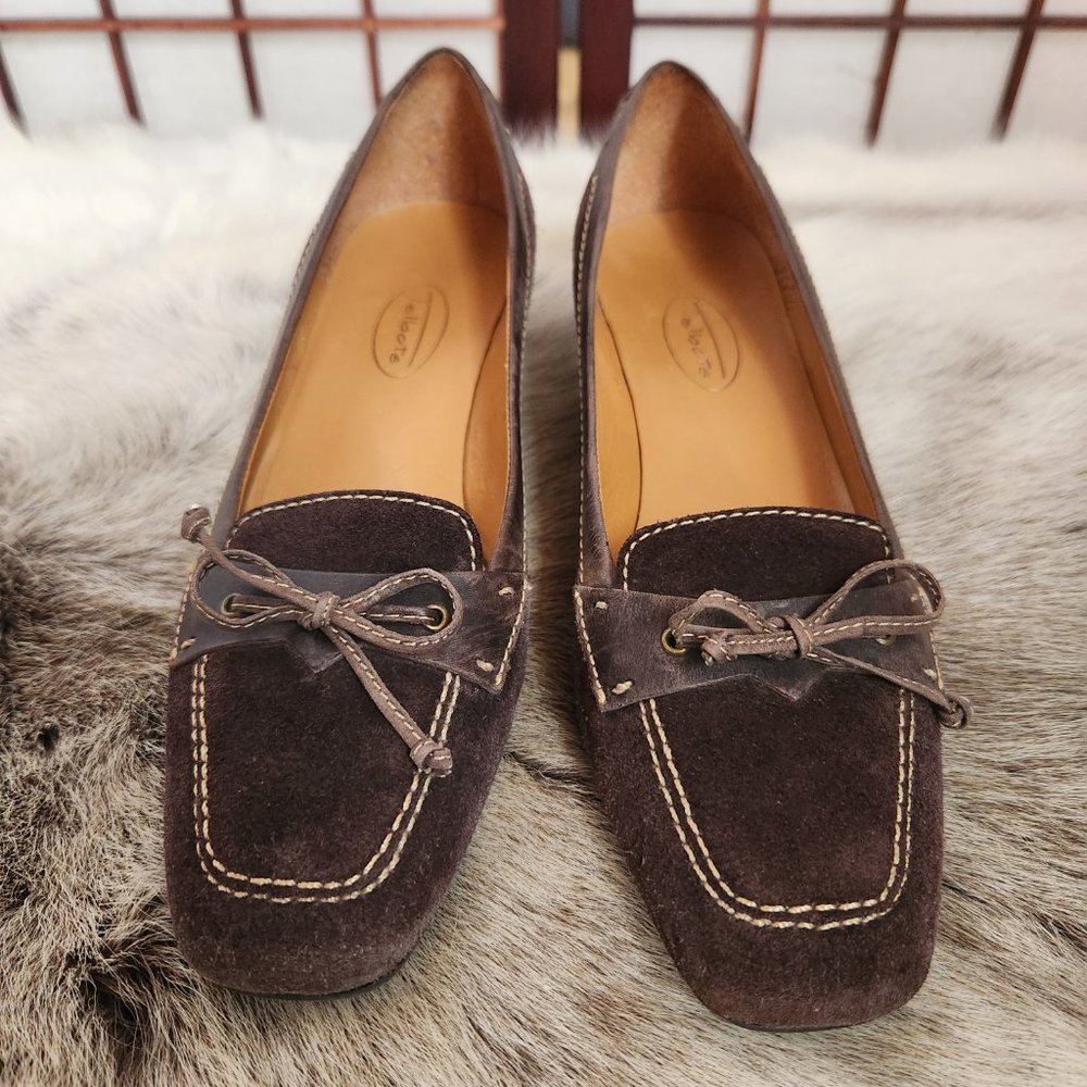 Talbots Brown Suede Low Heels Size 6B Made in Brazil